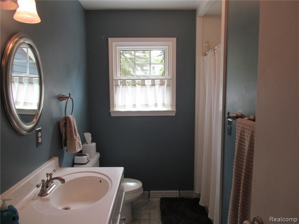 415 South Center Street Howell, MI 48843 - Photo 22 of 34 IMG_0088.JPG