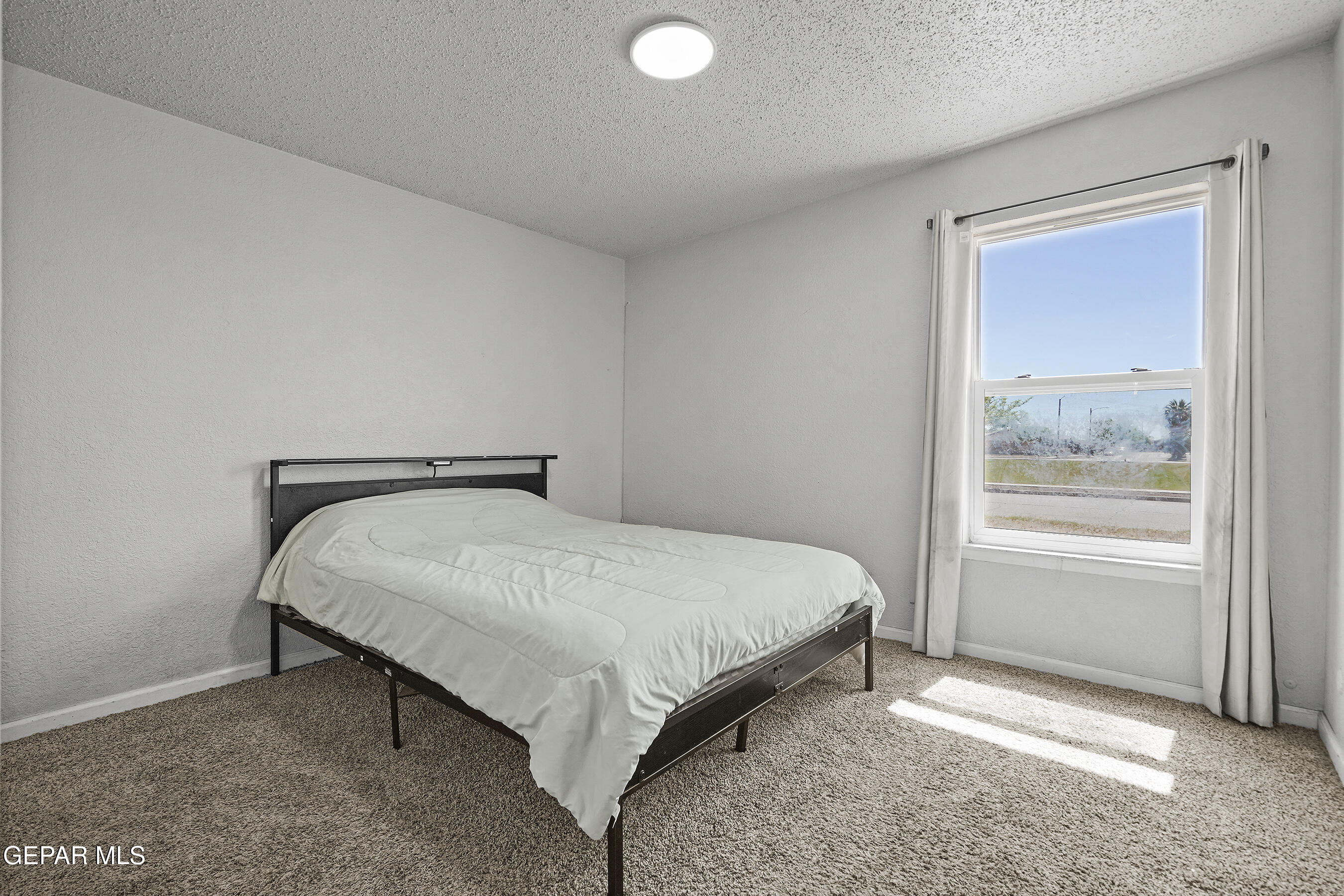 729 Fall River Road El Paso, TX 79907 - Photo 12 of 23 DSC03441