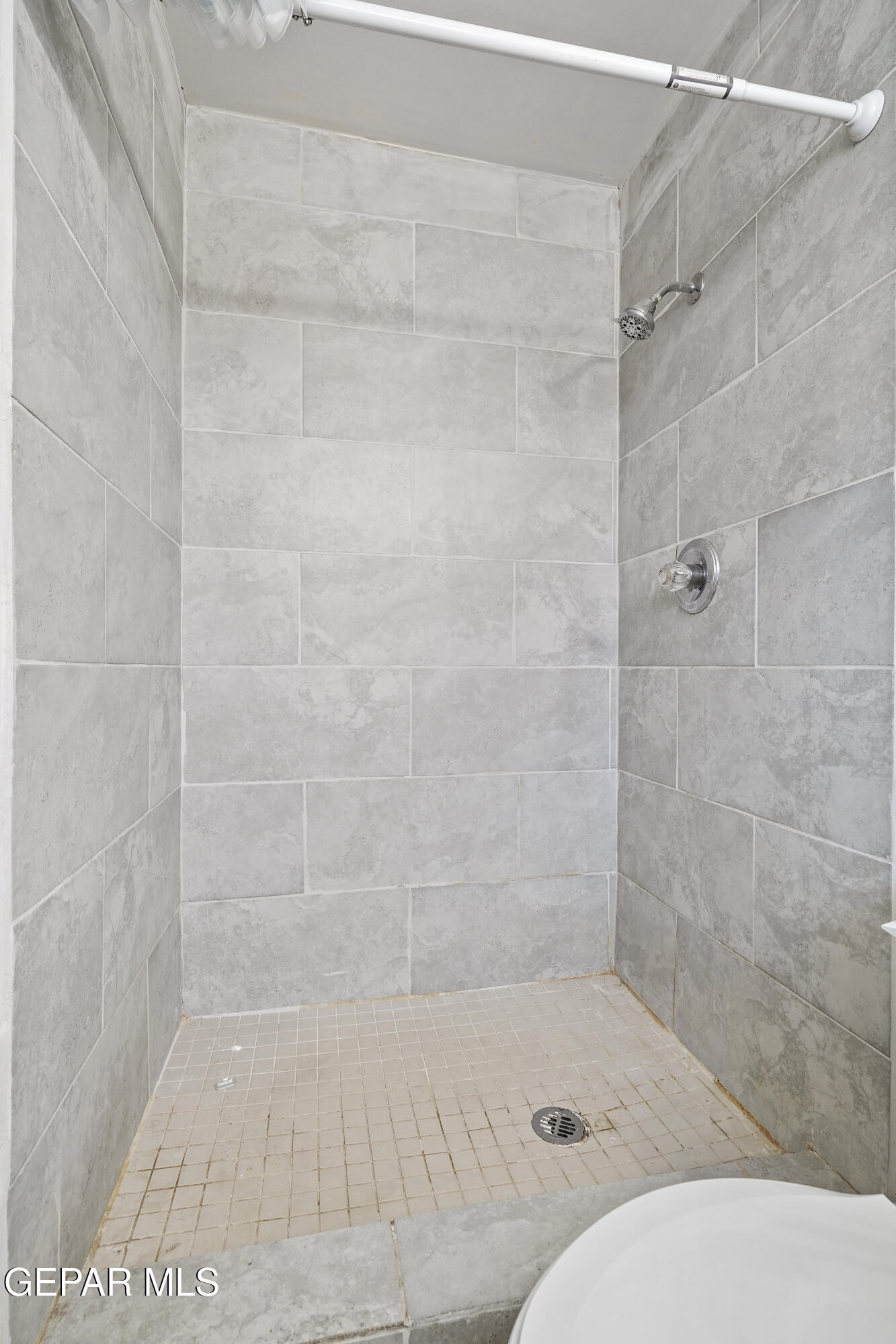 729 Fall River Road El Paso, TX 79907 - Photo 16 of 23 DSC03466