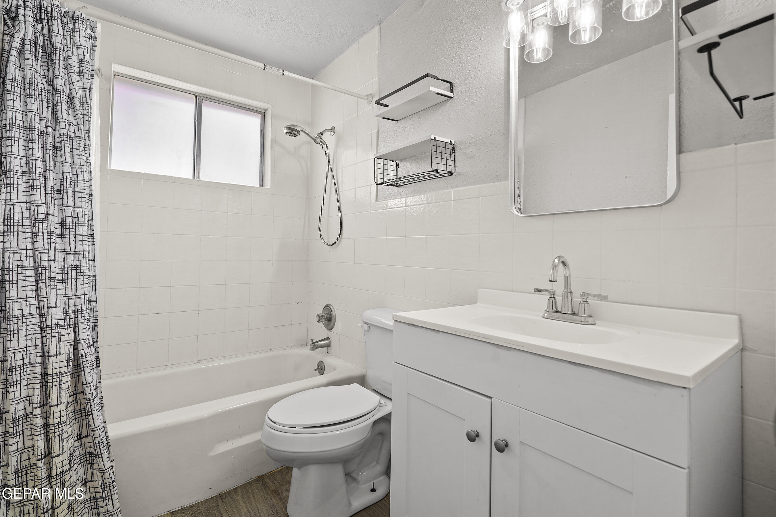 729 Fall River Road El Paso, TX 79907 - Photo 10 of 23 DSC03316