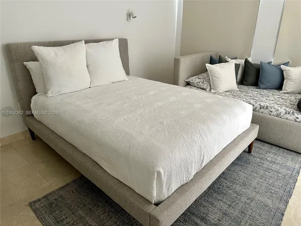 $19,000 | 785 Crandon Boulevard, Unit 803, Key Biscayne, FL 33149