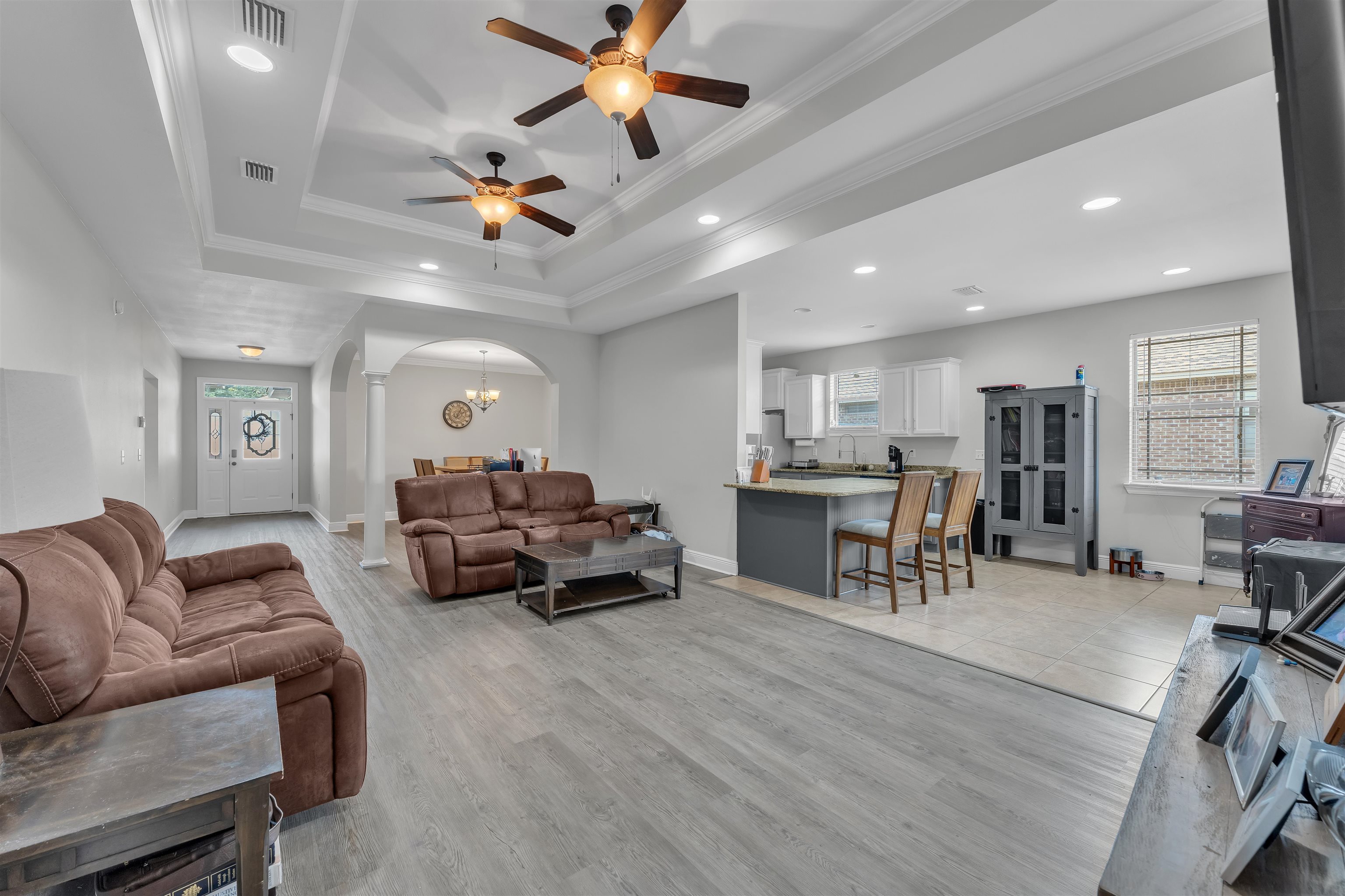 22565 Nana Loop East Silverhill, AL 36576 - Photo 5 of 26 Living Room