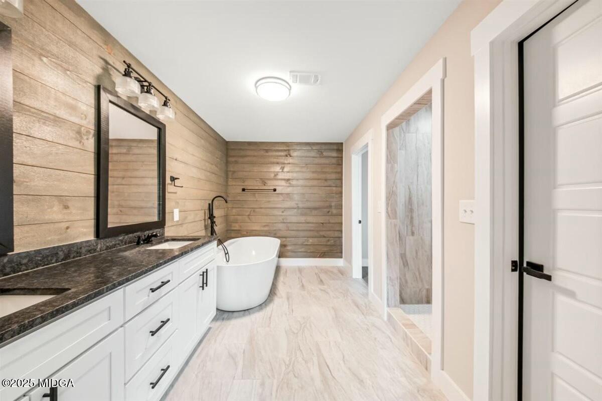 635 Wimbish Road Macon, GA 31210 - Photo 45 of 55 Master Bathroom