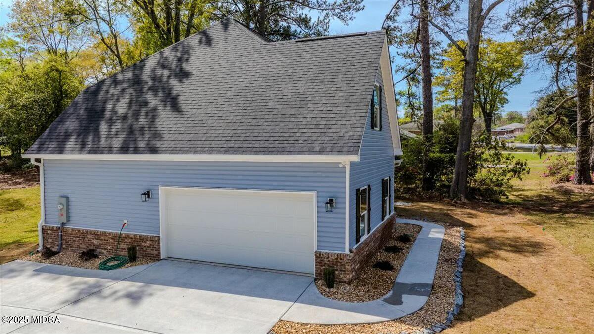 635 Wimbish Road Macon, GA 31210 - Photo 9 of 55 Garage