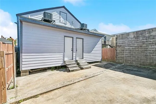 $1,850 | 2032 St Andrew Street, New Orleans, LA 70113