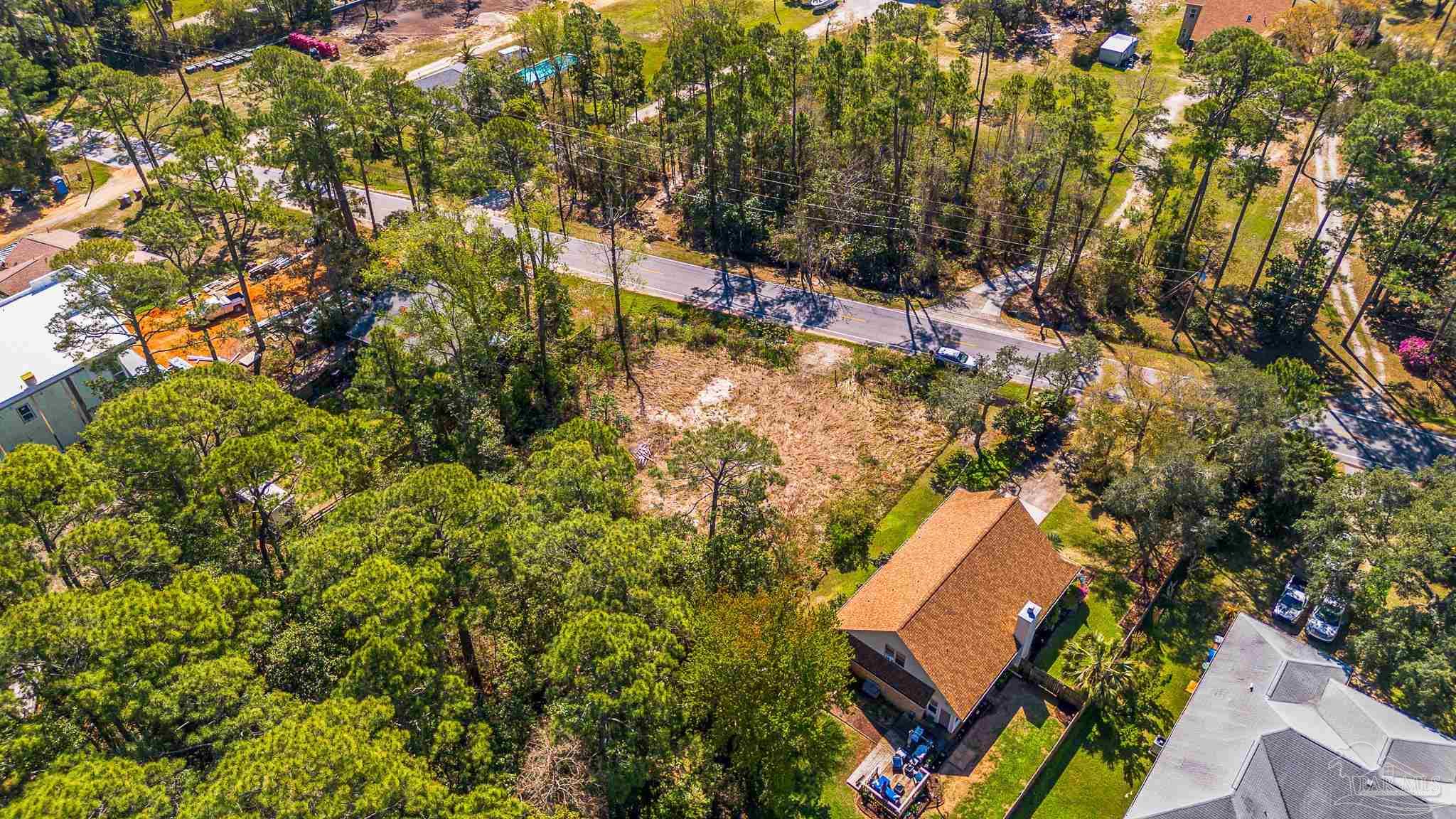 Soundside Drive Gulf Breeze, FL 32563 - Photo 12 of 16