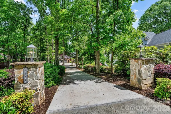 $2,795,000 | 22026 Satilla Drive, Cornelius, NC 28031