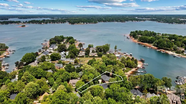 $2,795,000 | 22026 Satilla Drive, Cornelius, NC 28031