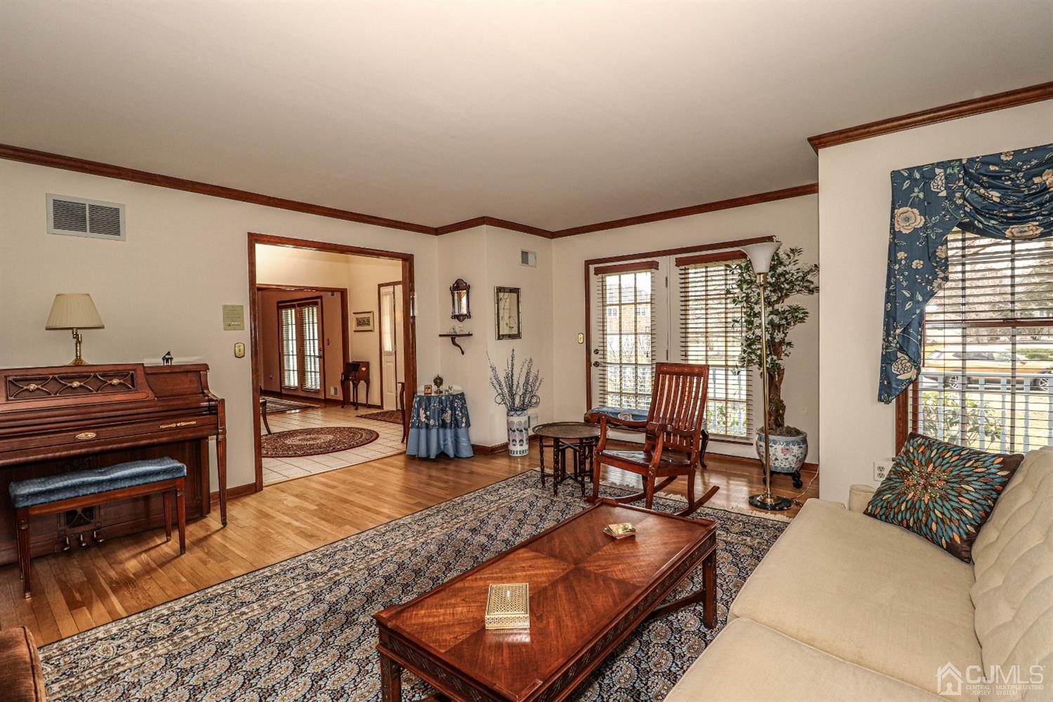 4 Maher Road Somerset, NJ 08873 - Photo 6 of 25 Gallery Image 6