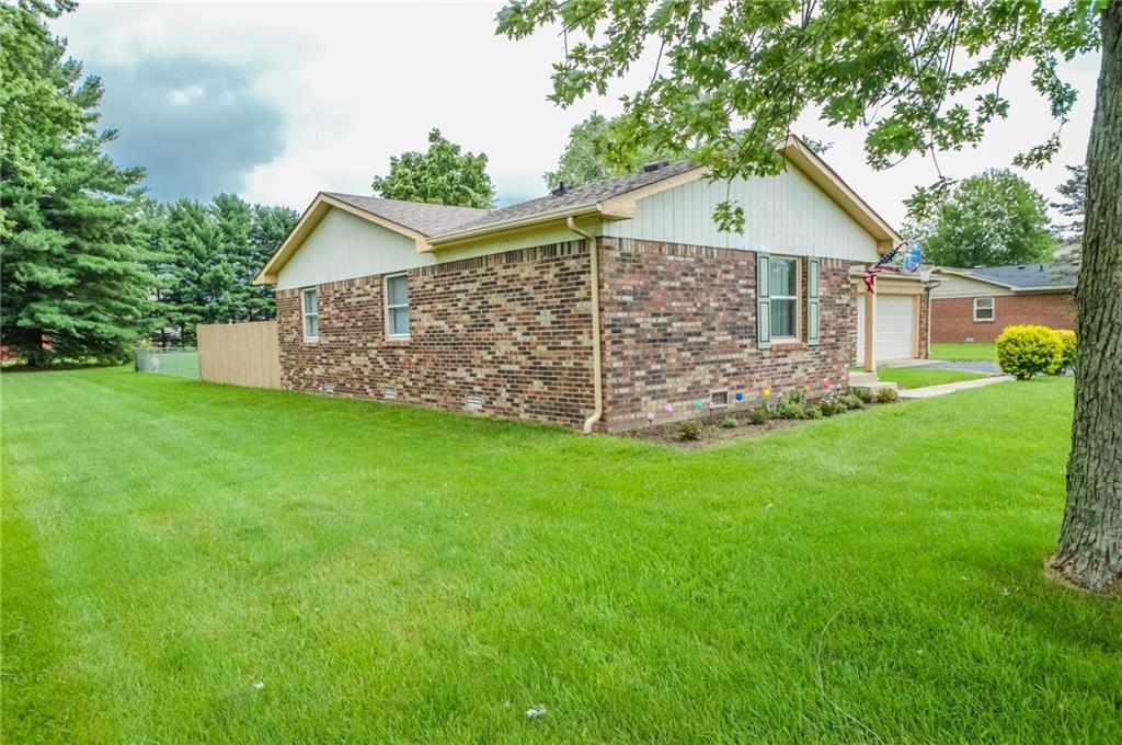 6820 East Thompson Road Indianapolis, IN 46237 - Photo 4 of 44 Gallery Image 4