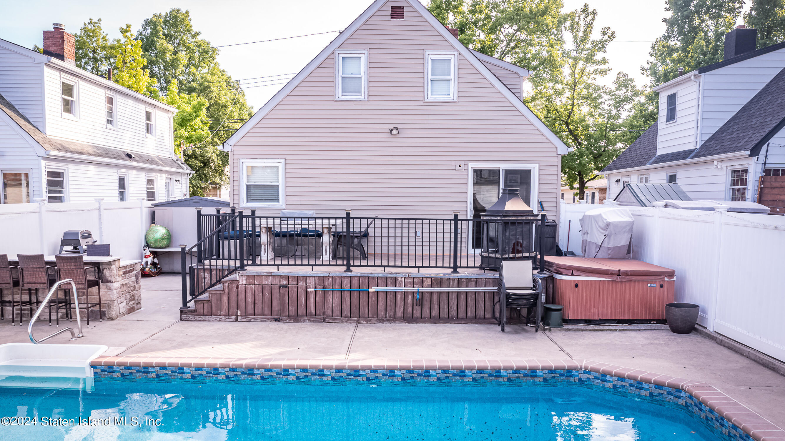 215 Beach Road Staten Island, NY 10312 - Photo 37 of 42 DJI_0872