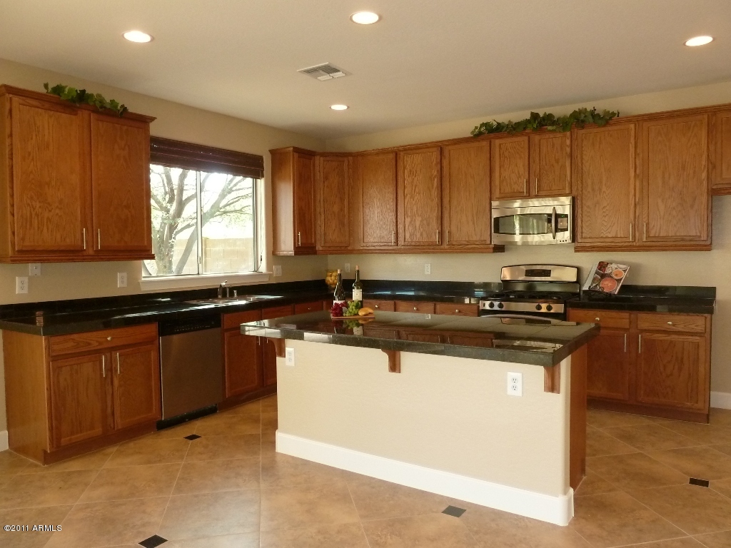 13651 West Calavar Road Surprise, AZ 85379 - Photo 3 of 29 Gourmet kitchen