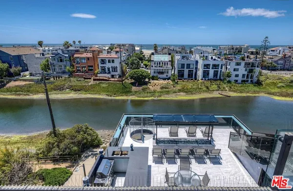 $24,750 | 5115 Vía Donte, Marina del Rey, CA 90292