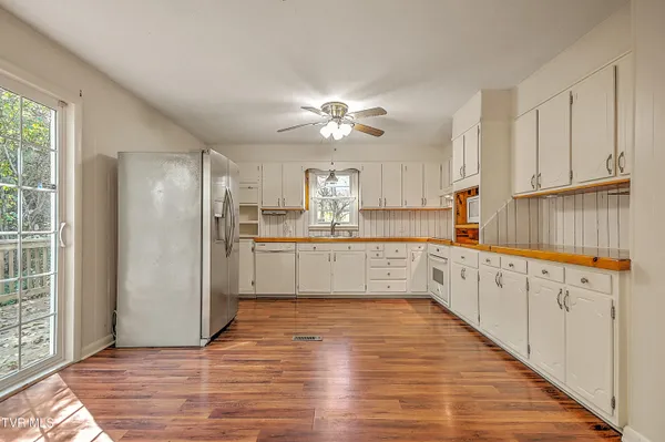 $329,900 | 2145 Highway 93, Fall Branch, TN 37656