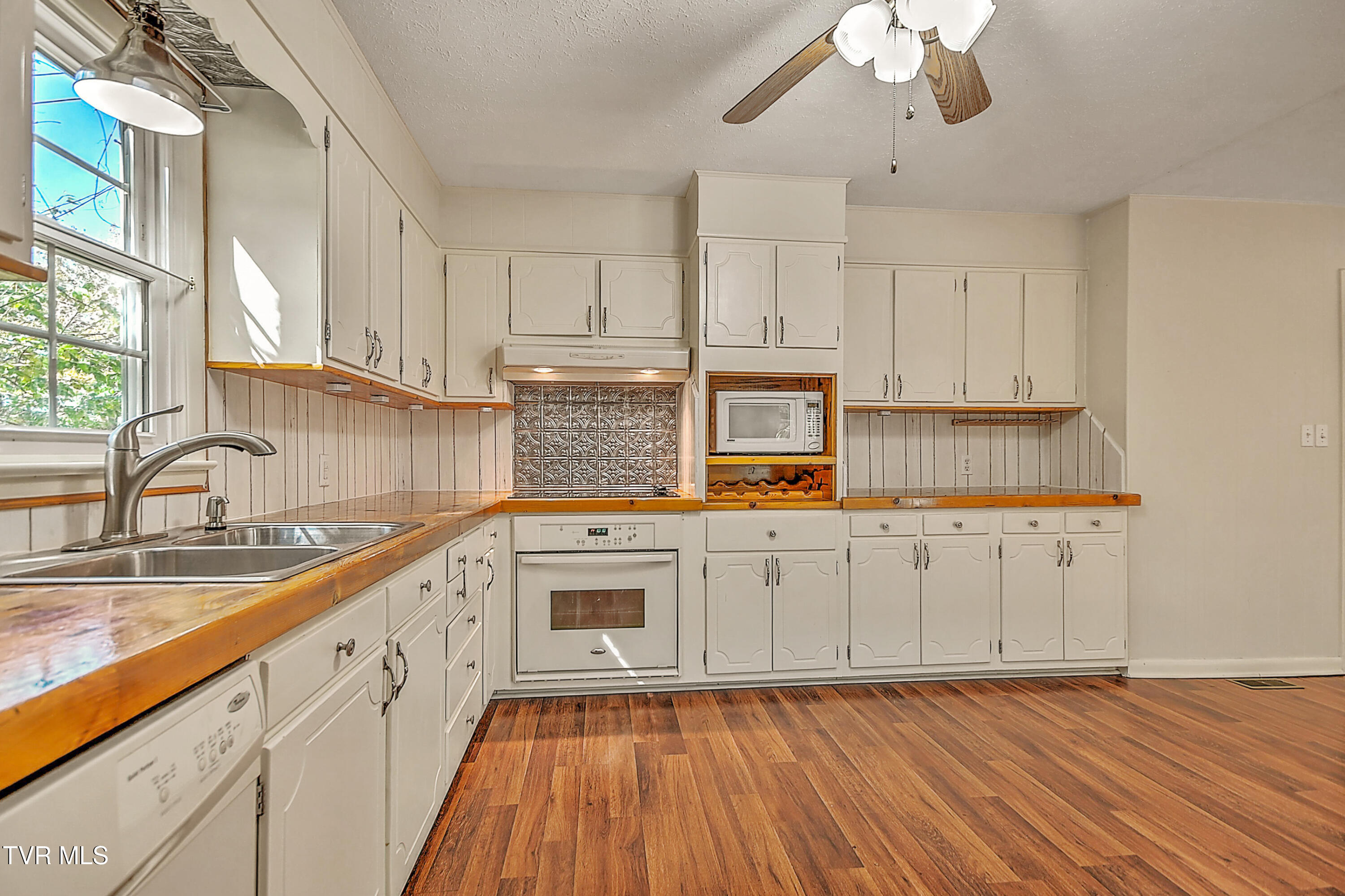 2145 Highway 93 Fall Branch, TN 37656 - Photo 16 of 63 2145 TN-93 GC-15