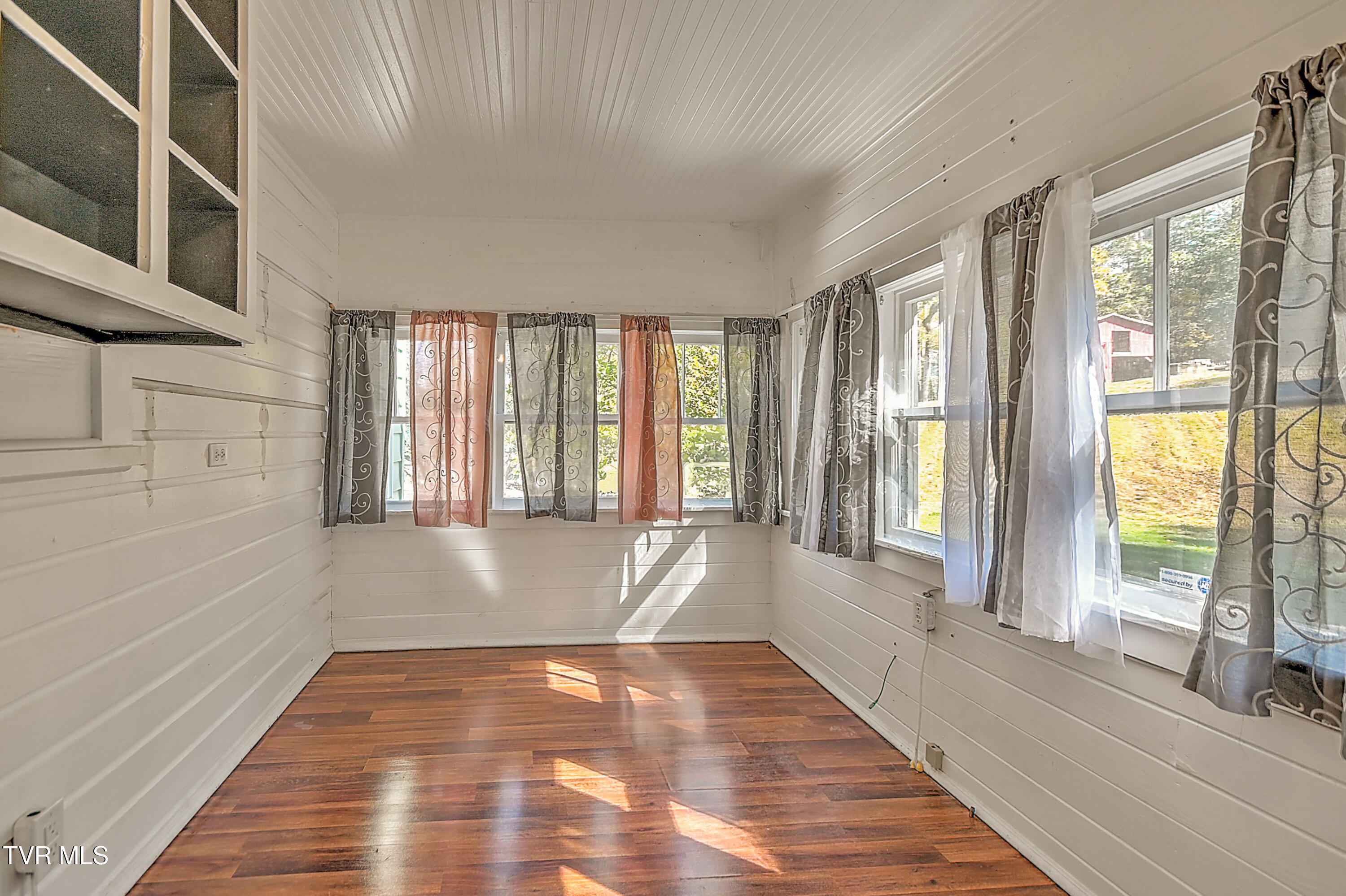 2145 Highway 93 Fall Branch, TN 37656 - Photo 20 of 63 2145 TN-93 GC-19