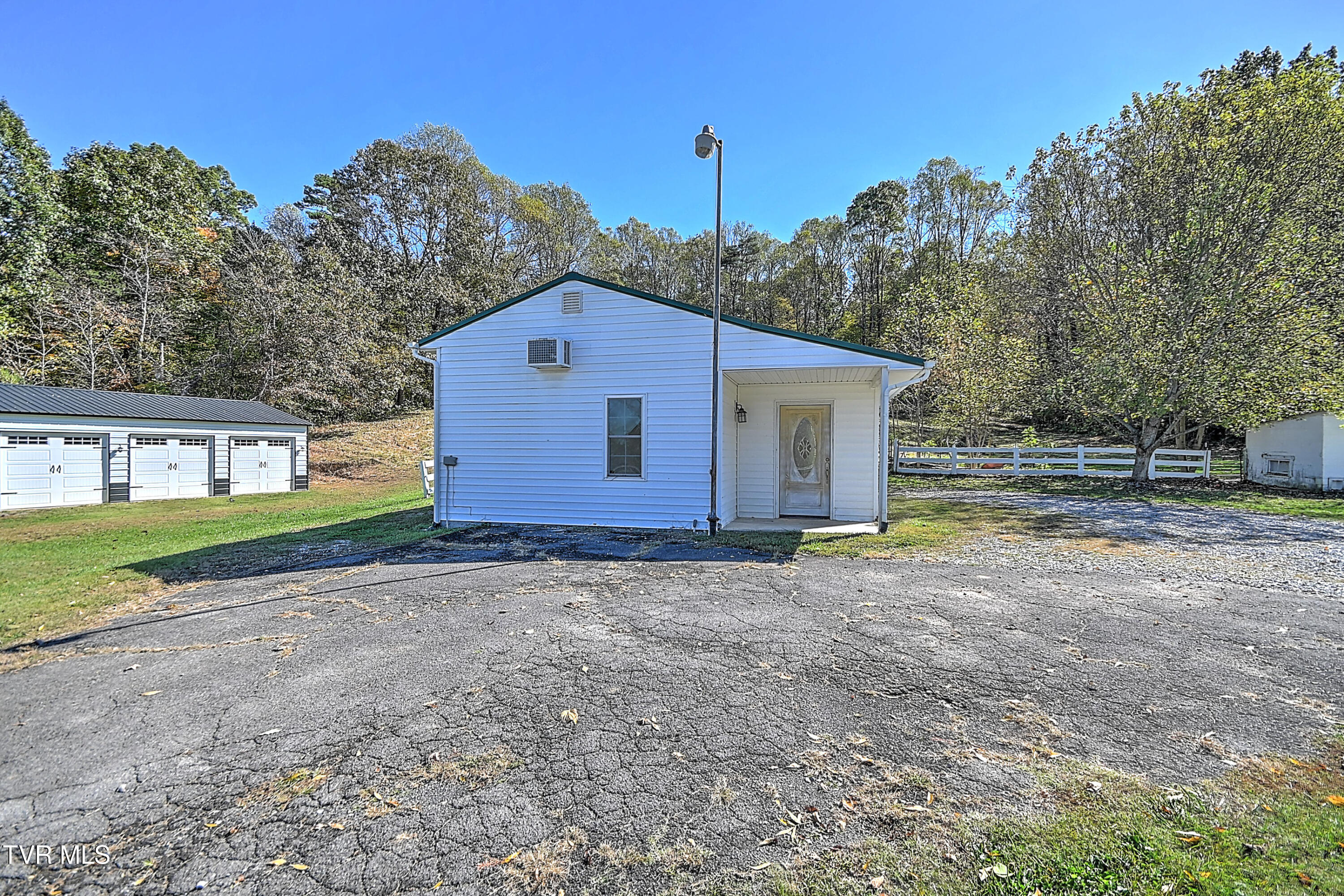 2145 Highway 93 Fall Branch, TN 37656 - Photo 45 of 63 2145 TN-93 GC-95