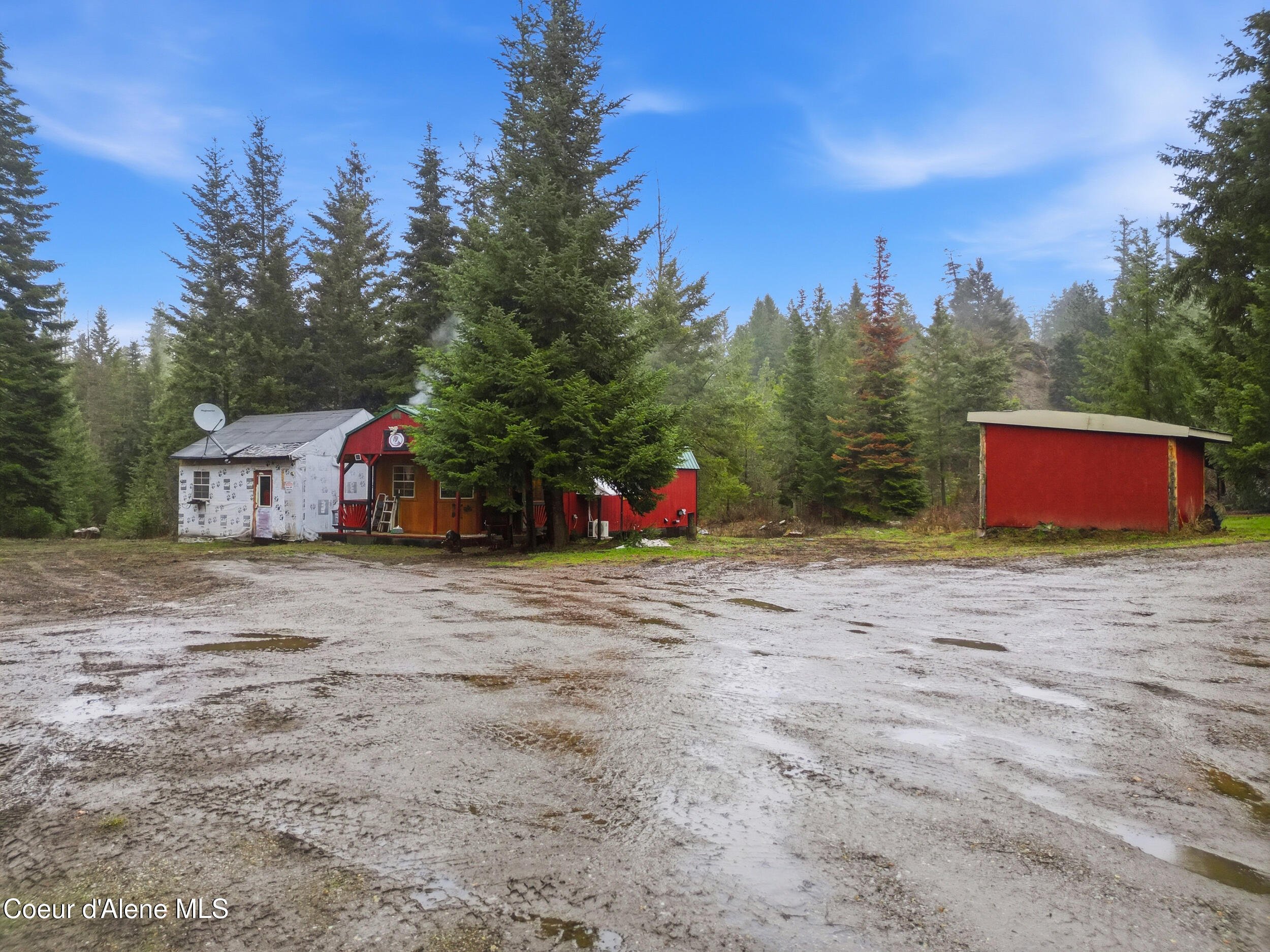 2269 East Chilco Road Athol, ID 83801 - Photo 10 of 25 Plenty of Parking