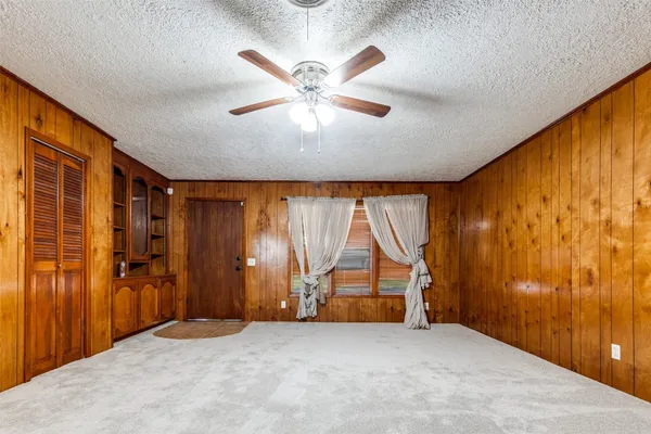 $1,600 | 5822 Black Gum Drive, Houston, TX 77092