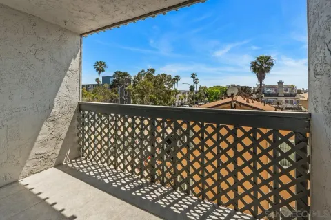 $599,000 | 2990 Mission Boulevard, Unit 303, San Diego, CA 92109