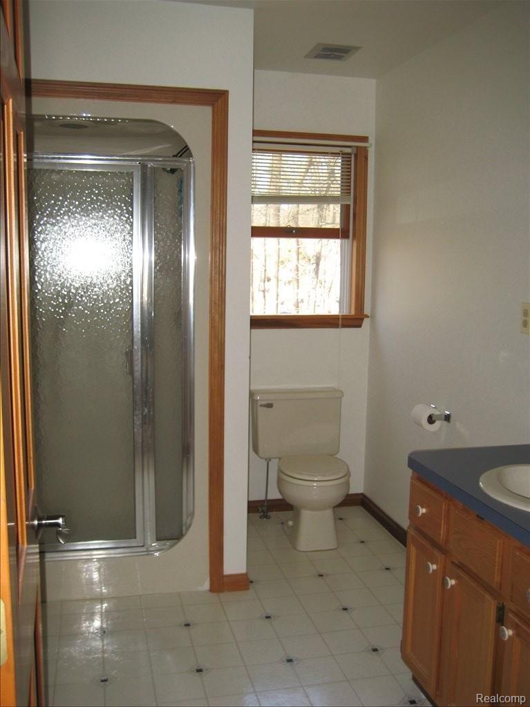 8984 Bridge Road Grosse Ile, MI 48138 - Photo 17 of 24 BATH