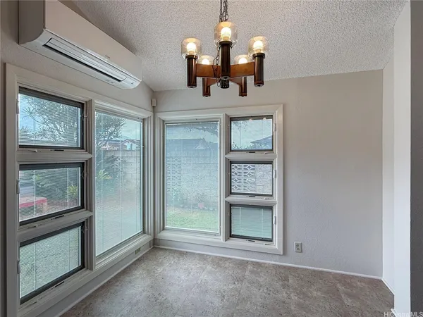 $4,000 | 94-679 Nuao Place, Waipahu, HI 96797