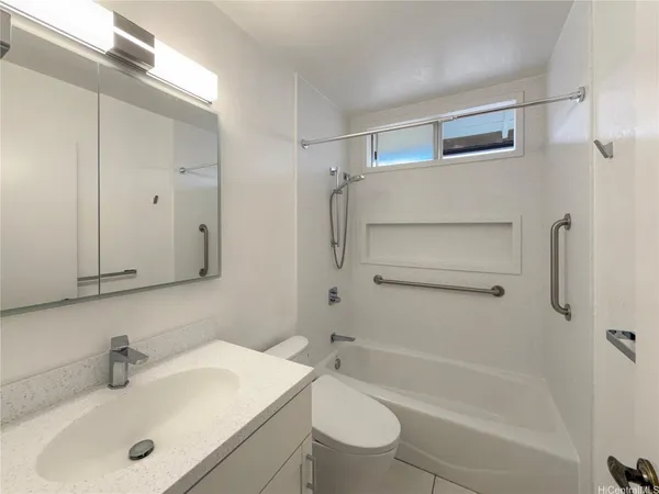 $4,000 | 94-679 Nuao Place, Waipahu, HI 96797