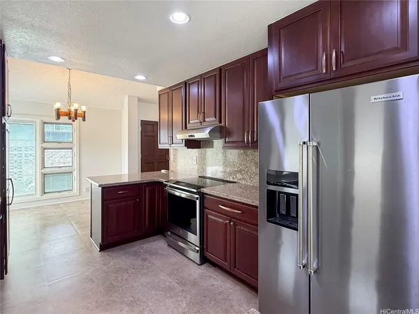 $4,000 | 94-679 Nuao Place, Waipahu, HI 96797