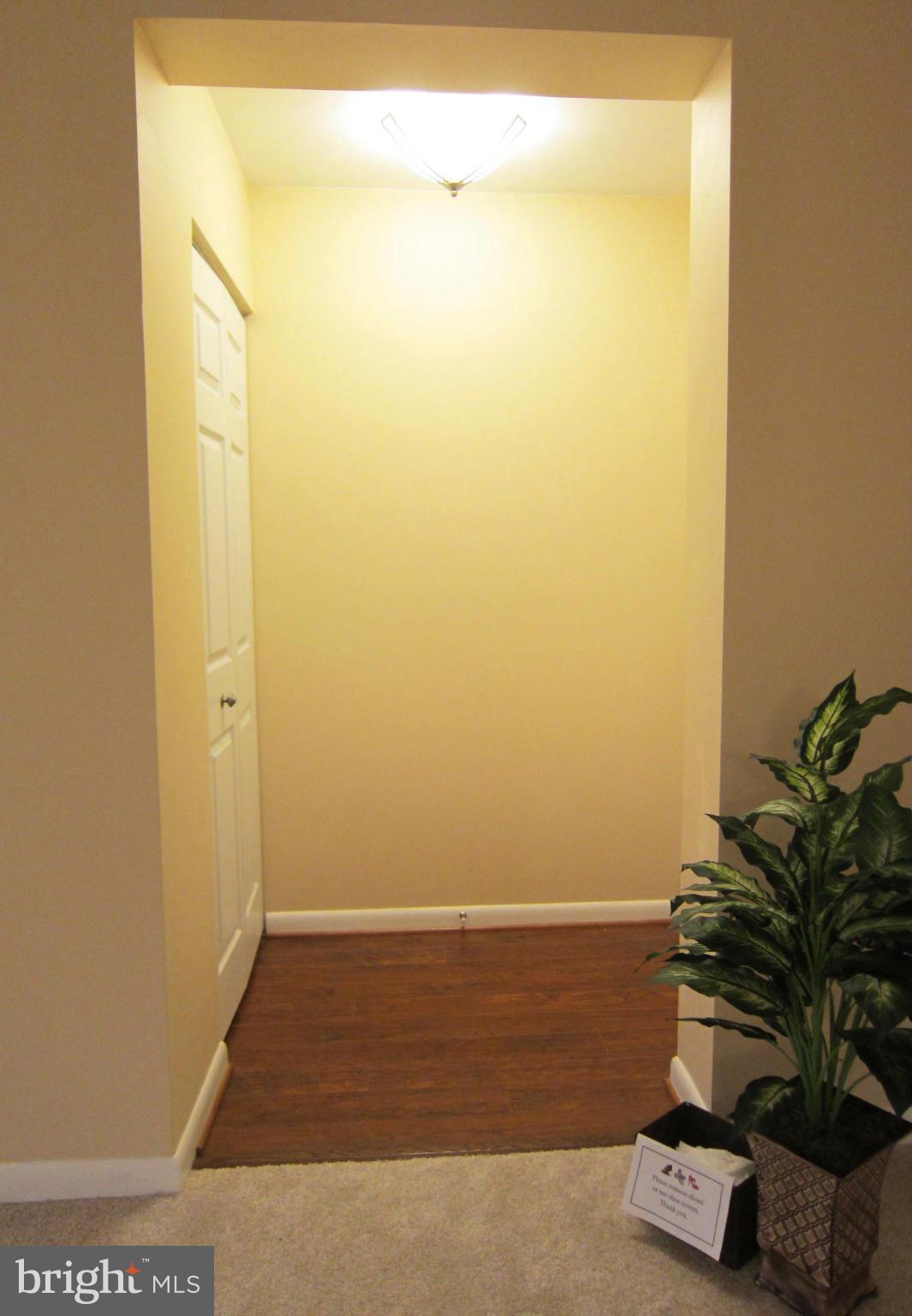 8302 Tobin Road, Unit 32 Annandale, VA 22003 - Photo 2 of 28 Interior (General)