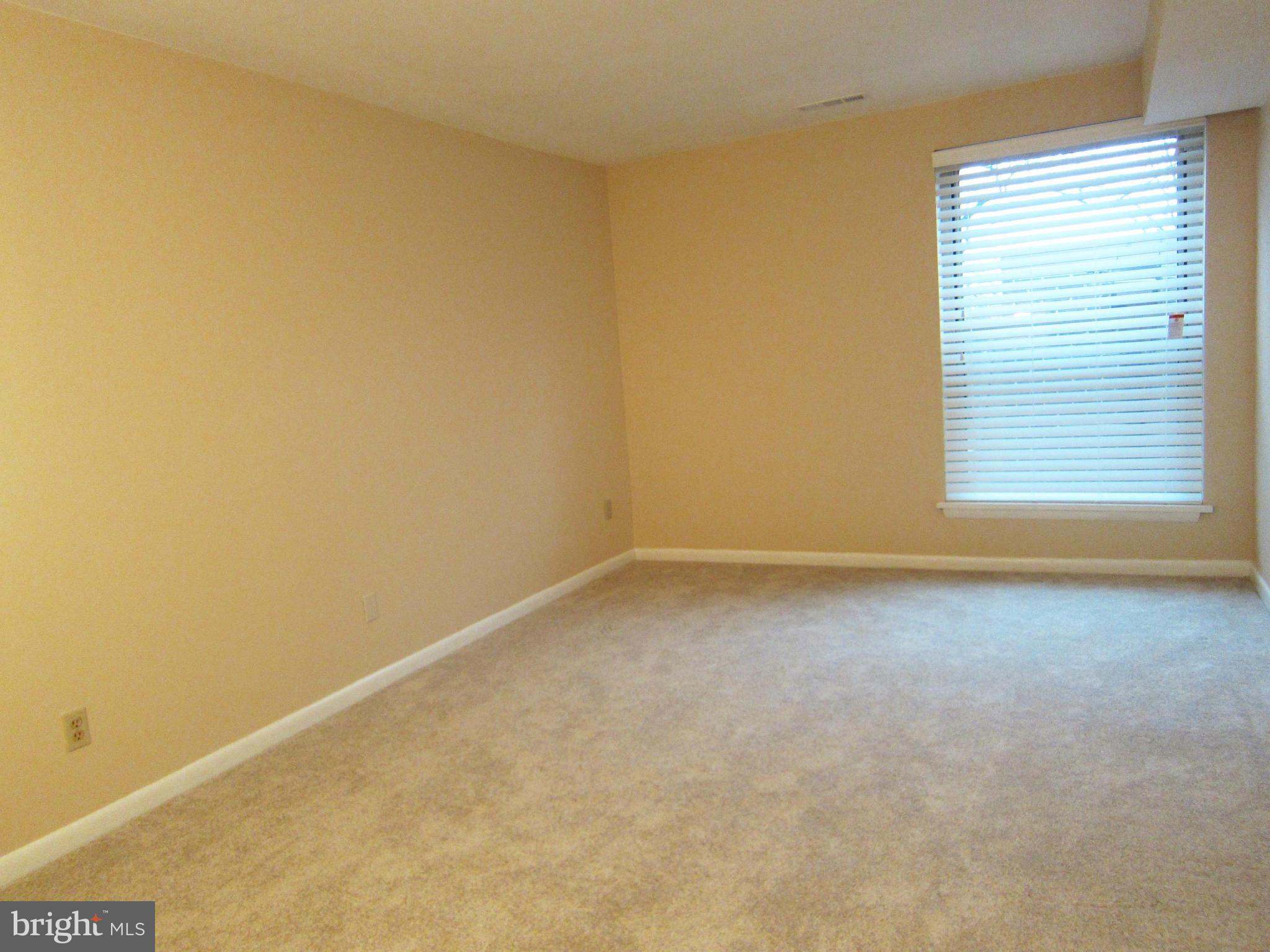 8302 Tobin Road, Unit 32 Annandale, VA 22003 - Photo 23 of 28 Bath (Master)