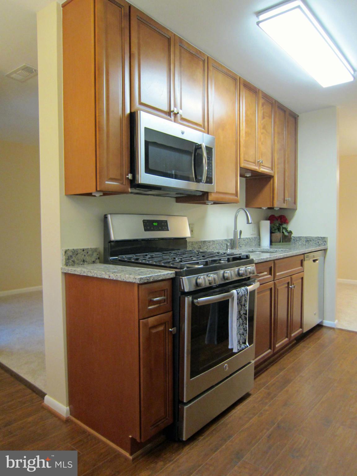 8302 Tobin Road, Unit 32 Annandale, VA 22003 - Photo 10 of 28 Kitchen