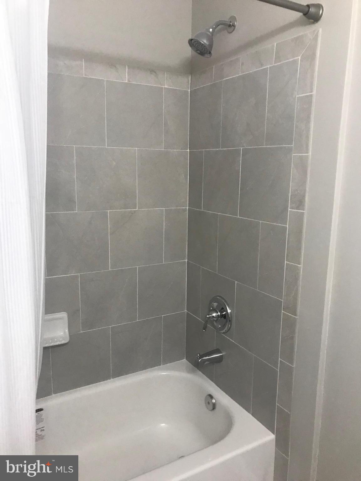 7996 Northumberland Road Springfield, VA 22153 - Photo 24 of 30 Hall Bath