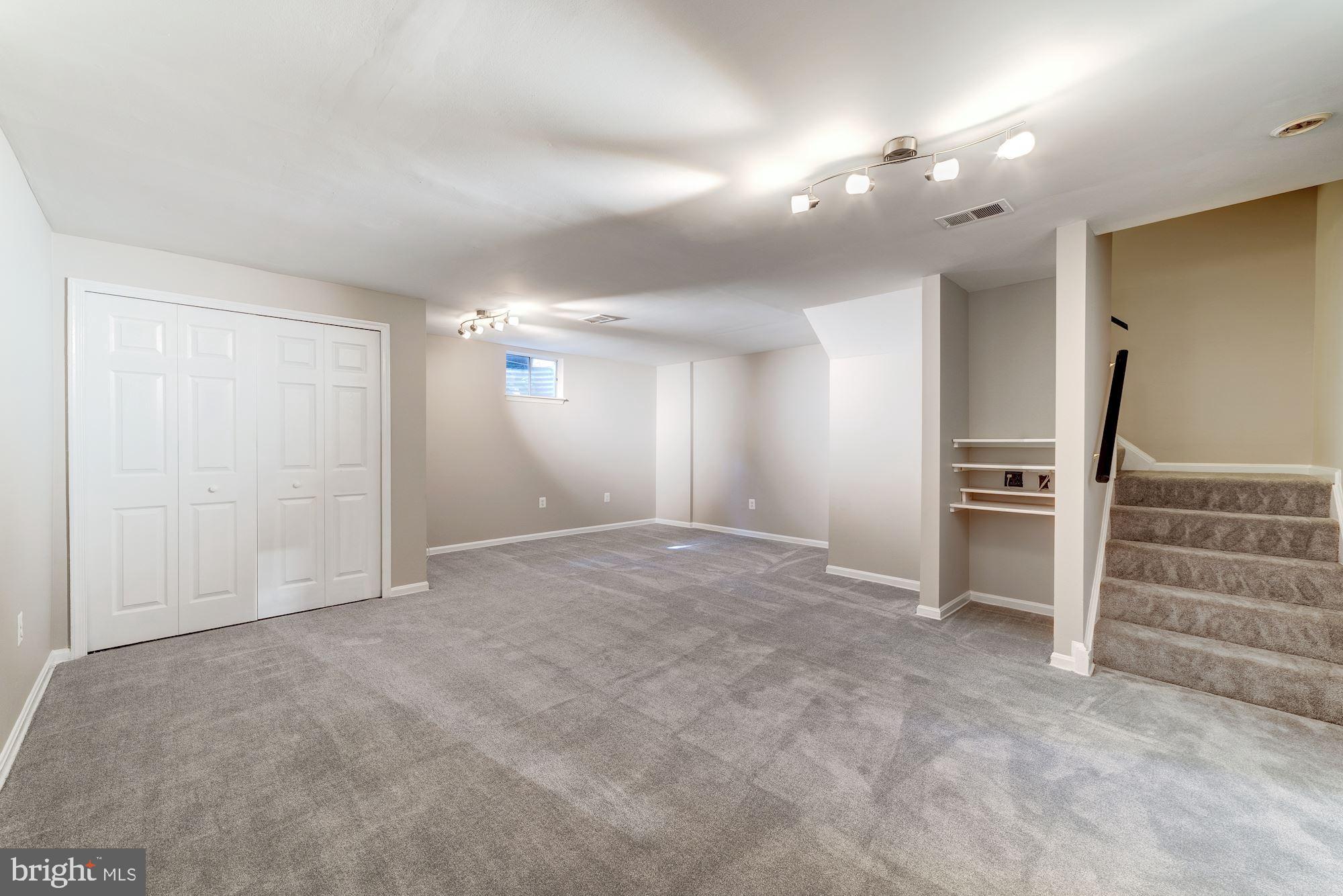 7996 Northumberland Road Springfield, VA 22153 - Photo 26 of 30 Family Room