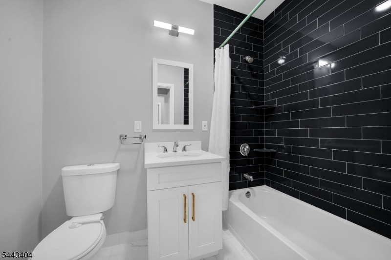 767 Hemlock Road Union, NJ 07083 - Photo 12 of 29