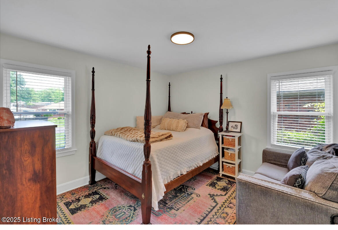 4523 Blenheim Road Louisville, KY 40207 - Photo 14 of 26 Bedroom 3