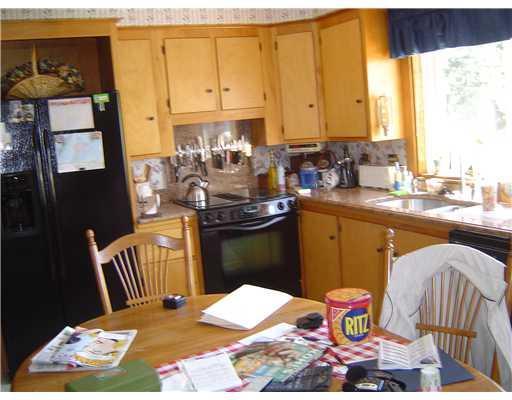 51 Mitchell Road South Portland, ME 04106 - Photo 5 of 12 Kitchen.
