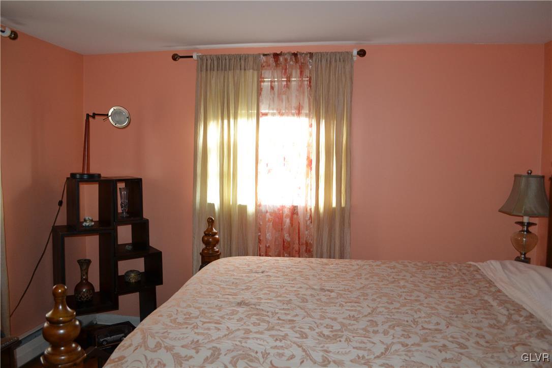 1890 Abington Road Bethlehem, PA 18018 - Photo 23 of 37 Gallery Image 23