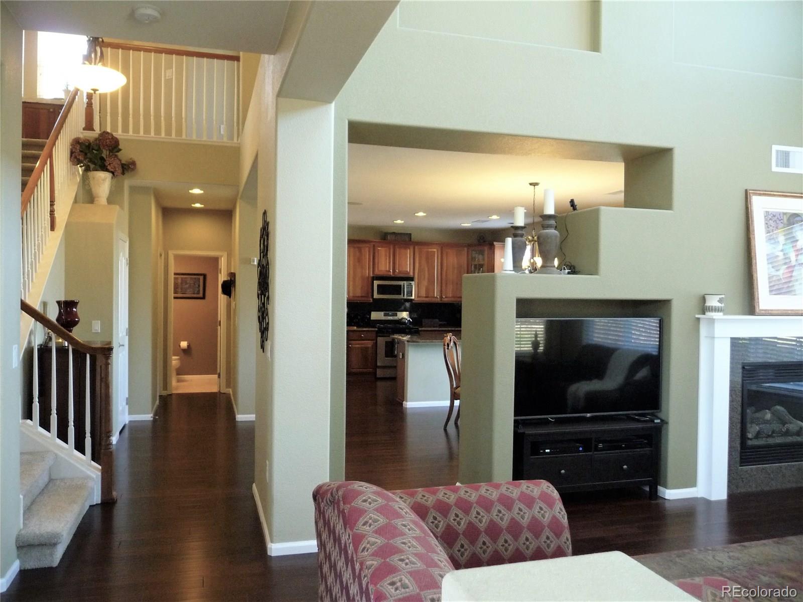 10652 Ashfield Street Highlands Ranch, CO 80126 - Photo 5 of 29 Gallery Image 5