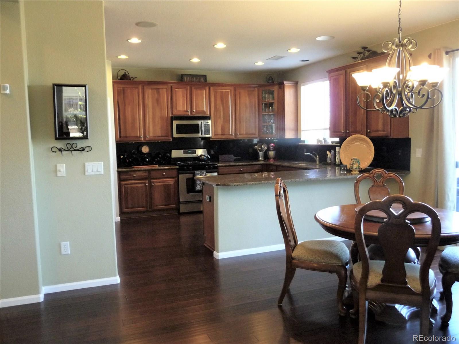 10652 Ashfield Street Highlands Ranch, CO 80126 - Photo 10 of 29 Gallery Image 10