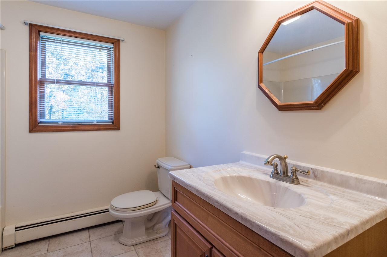 21 Stevens Road Pelham, NH 03076 - Photo 14 of 37