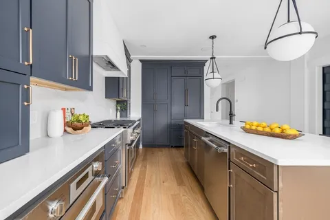 $2,799,000 | 104 2nd Street, Newport, RI 02840