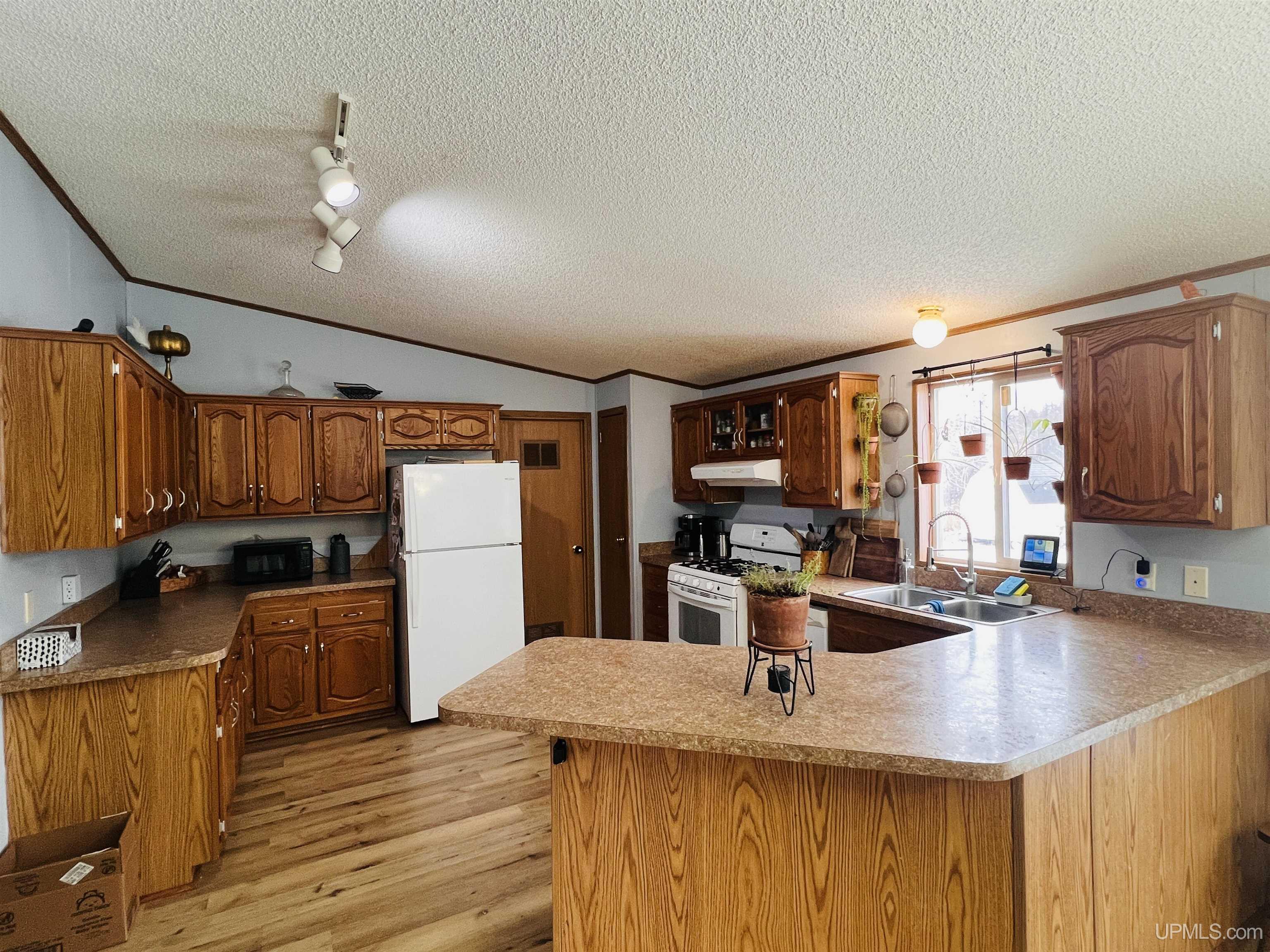 5154 12th Road Escanaba, MI 49829 - Photo 5 of 18