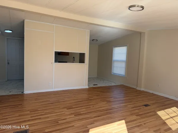 $1,350 | 119 Starwood Circle, Unit 12, Jacksonville, NC 28540