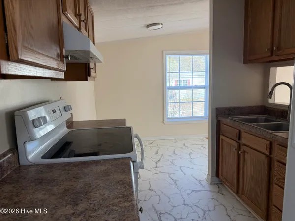 $1,350 | 119 Starwood Circle, Unit 12, Jacksonville, NC 28540