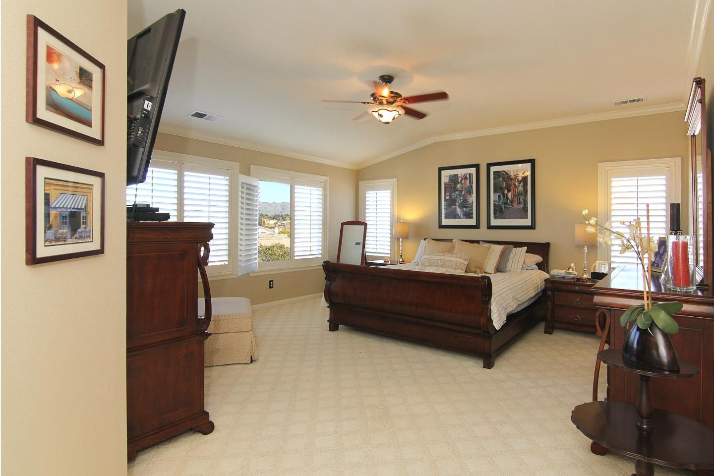 1300 Quail Ridge Way Hollister, CA 95023 - Photo 16 of 45 Gallery Image 16