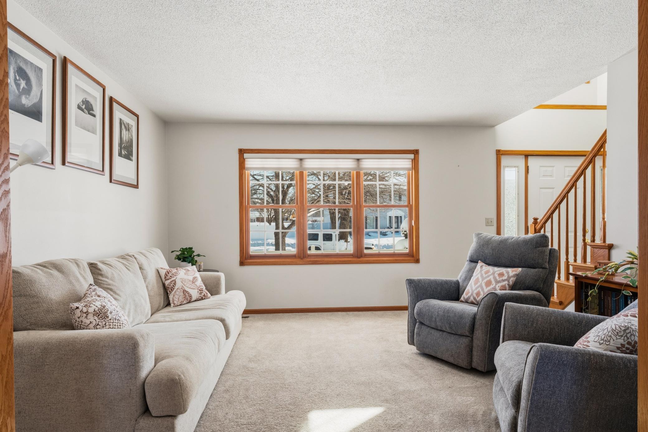 2227 Viola Heights Drive Northeast Rochester, MN 55906 - Photo 5 of 50