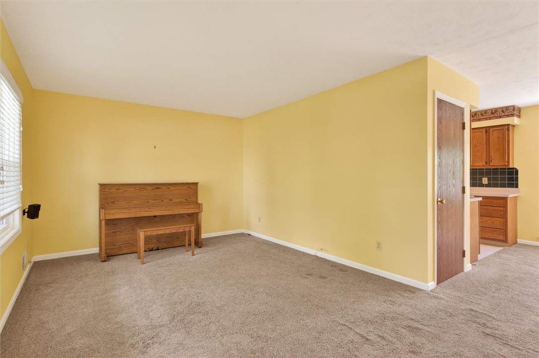 479 Churchville Riga Road Riga, NY 14428 - Photo 5 of 50 LIVING ROOM!
