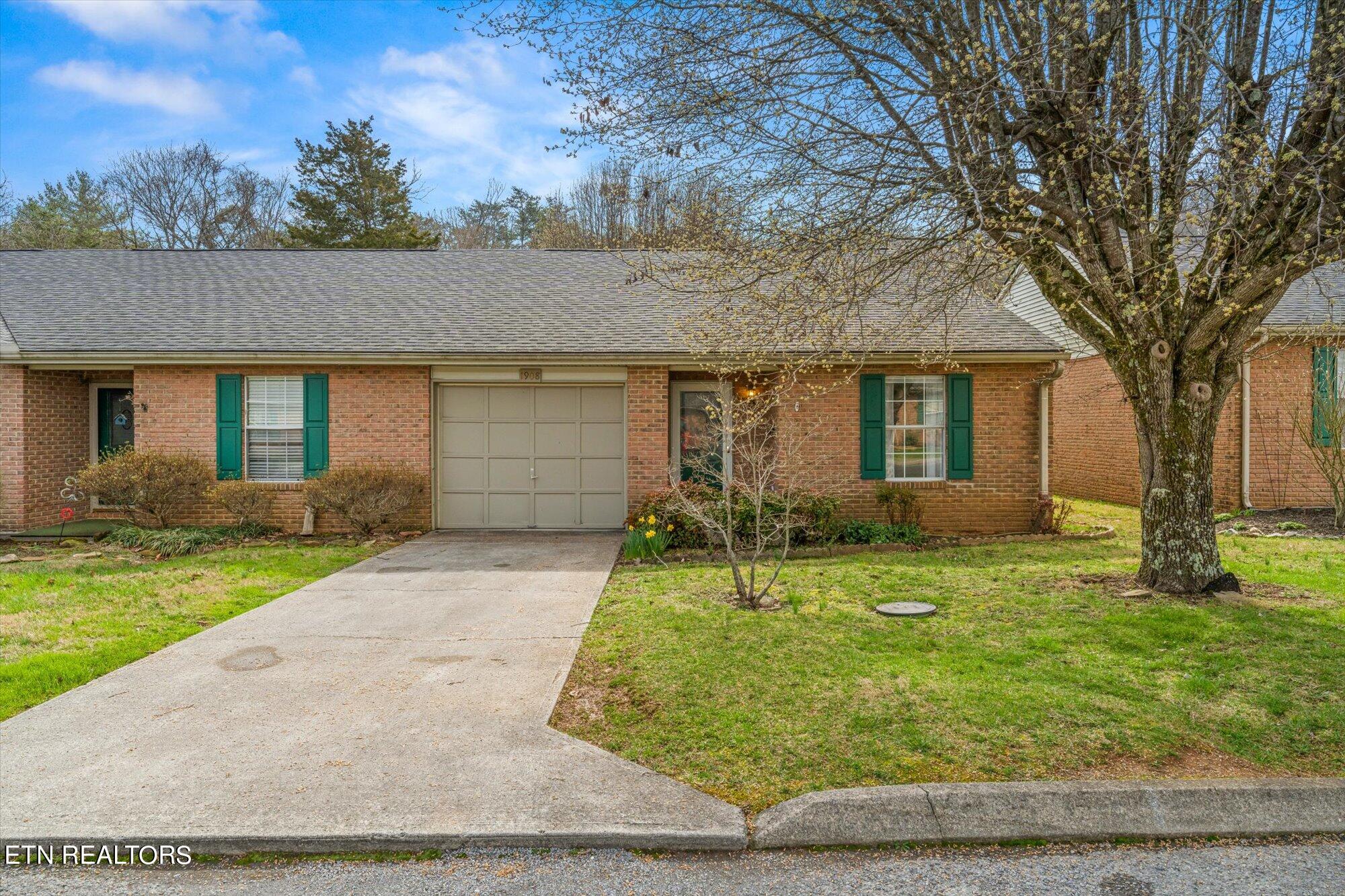 1908 Baychase Way Powell, TN 37849 - Photo 2 of 21 02-1908-Baychase-Way-Powell-TN-2