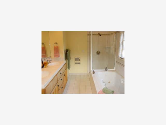 2220 Middlefield Road Palo Alto, CA 94301 - Photo 7 of 9 Gallery Image 7