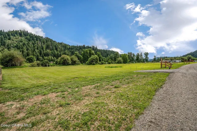 $200,000 | L15 Horn Hooked Estates Street, St. Maries, ID 83861
